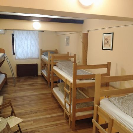 Hostel Iris Belgrad Dış mekan fotoğraf